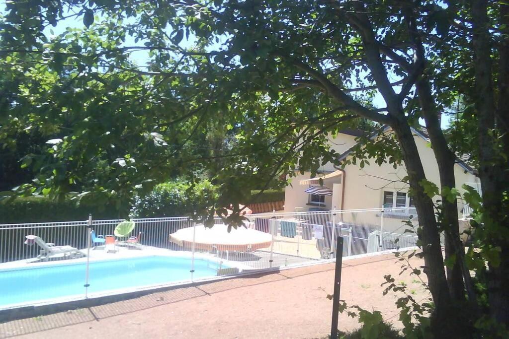 Maison/Gite Familial Dans Le Jura A 200M Du Lac Avec Piscine Privee Marigny  Dış mekan fotoğraf