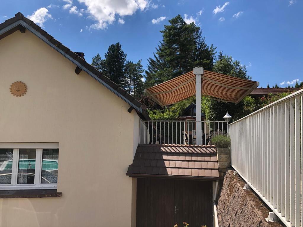 Maison/Gite Familial Dans Le Jura A 200M Du Lac Avec Piscine Privee Marigny  Dış mekan fotoğraf